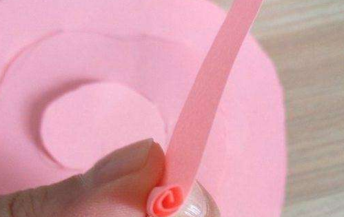 手工制作教程簡單又漂亮-4步簡易折紙花玫瑰花制作教程