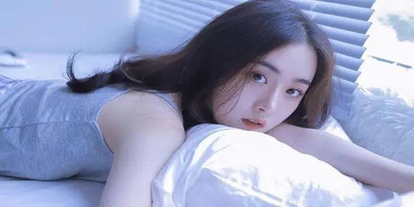 適合深夜自己一個人看的直播