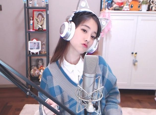 深夜一個人看的直播平臺有哪些