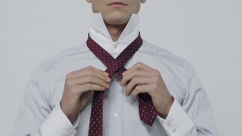 打領帶教程只需四步圖解